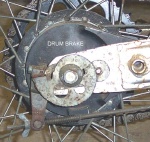 <center><Font size=4><B>Drum Brake</B></font></center>